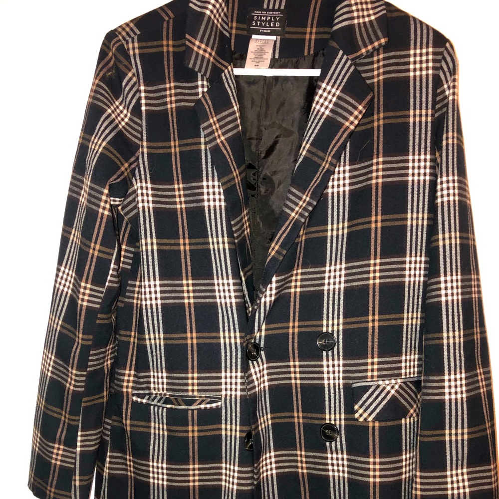Simply styled black white and tan plaid medium trench-coat